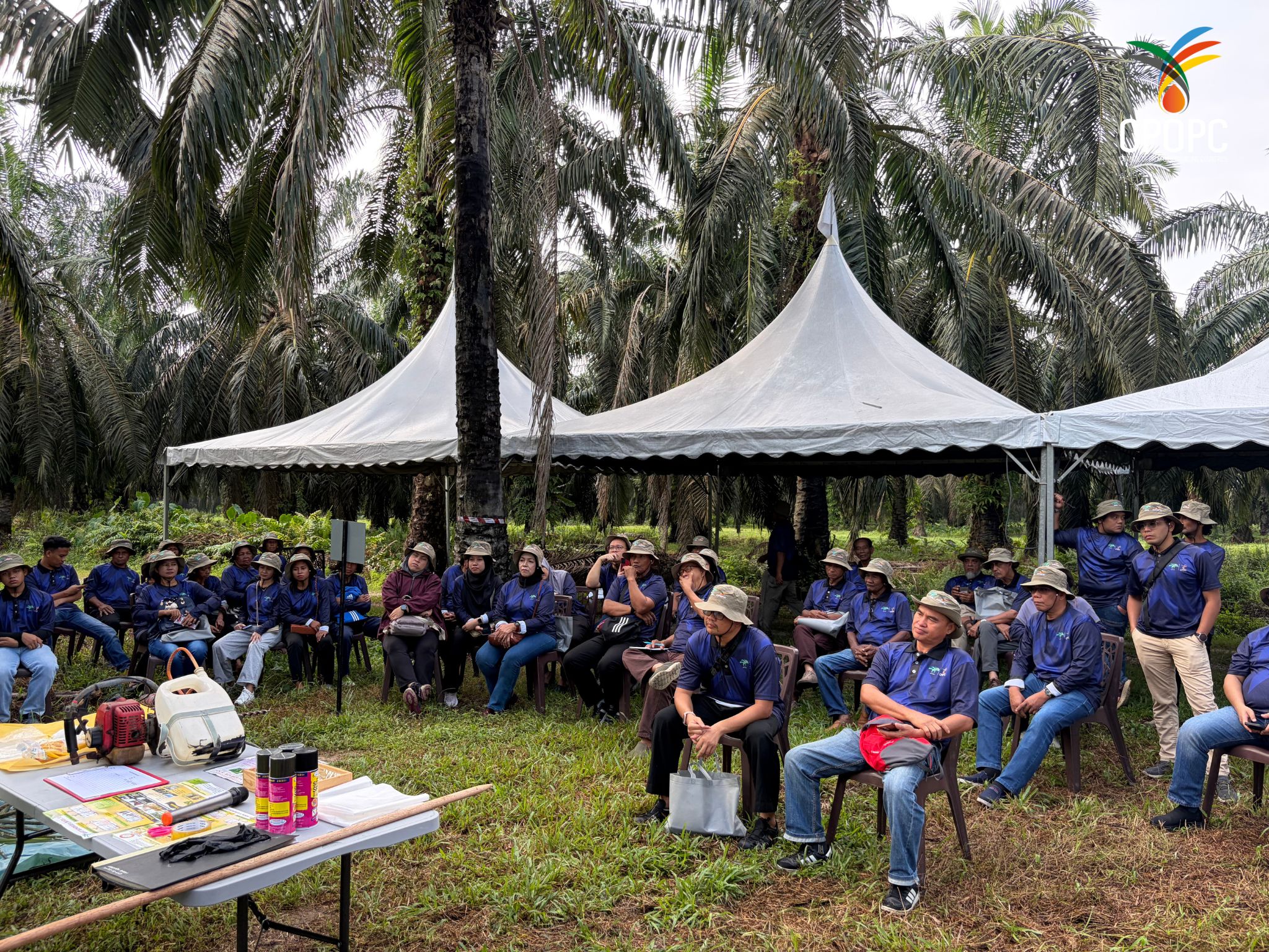 260909-132543-good-agricultural-practices-in-perak-malaysia-002.jpg