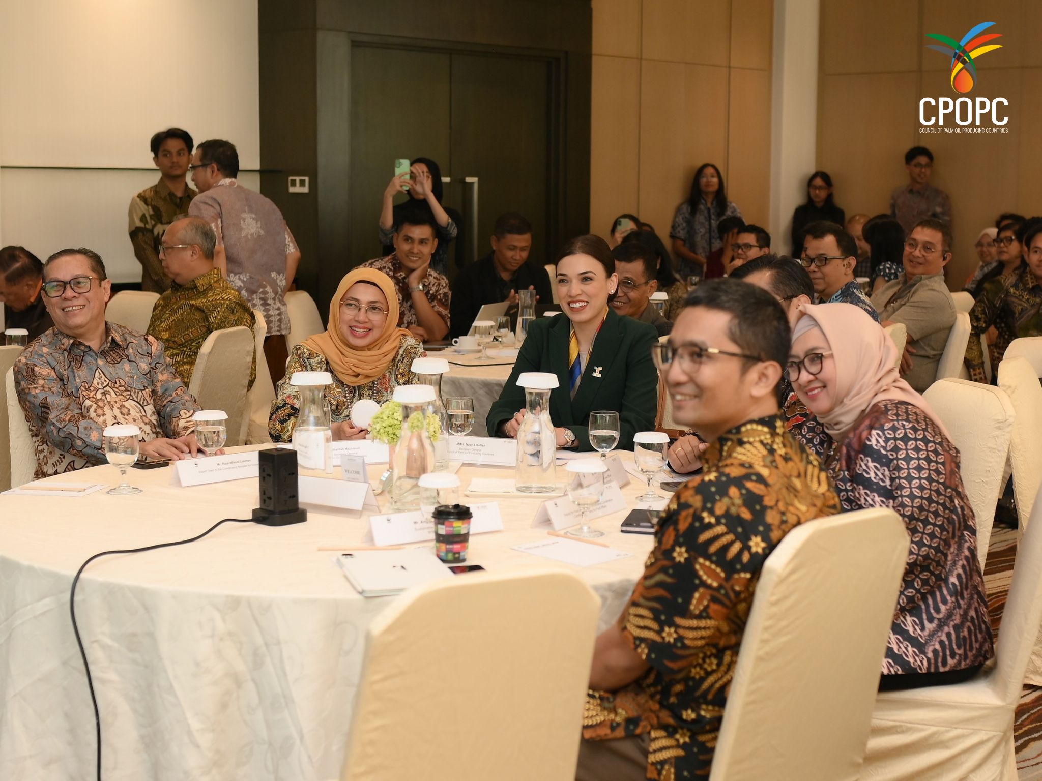 MoU Signing and Webinar - CPOPC & WWF-Indonesia CPOPC.net