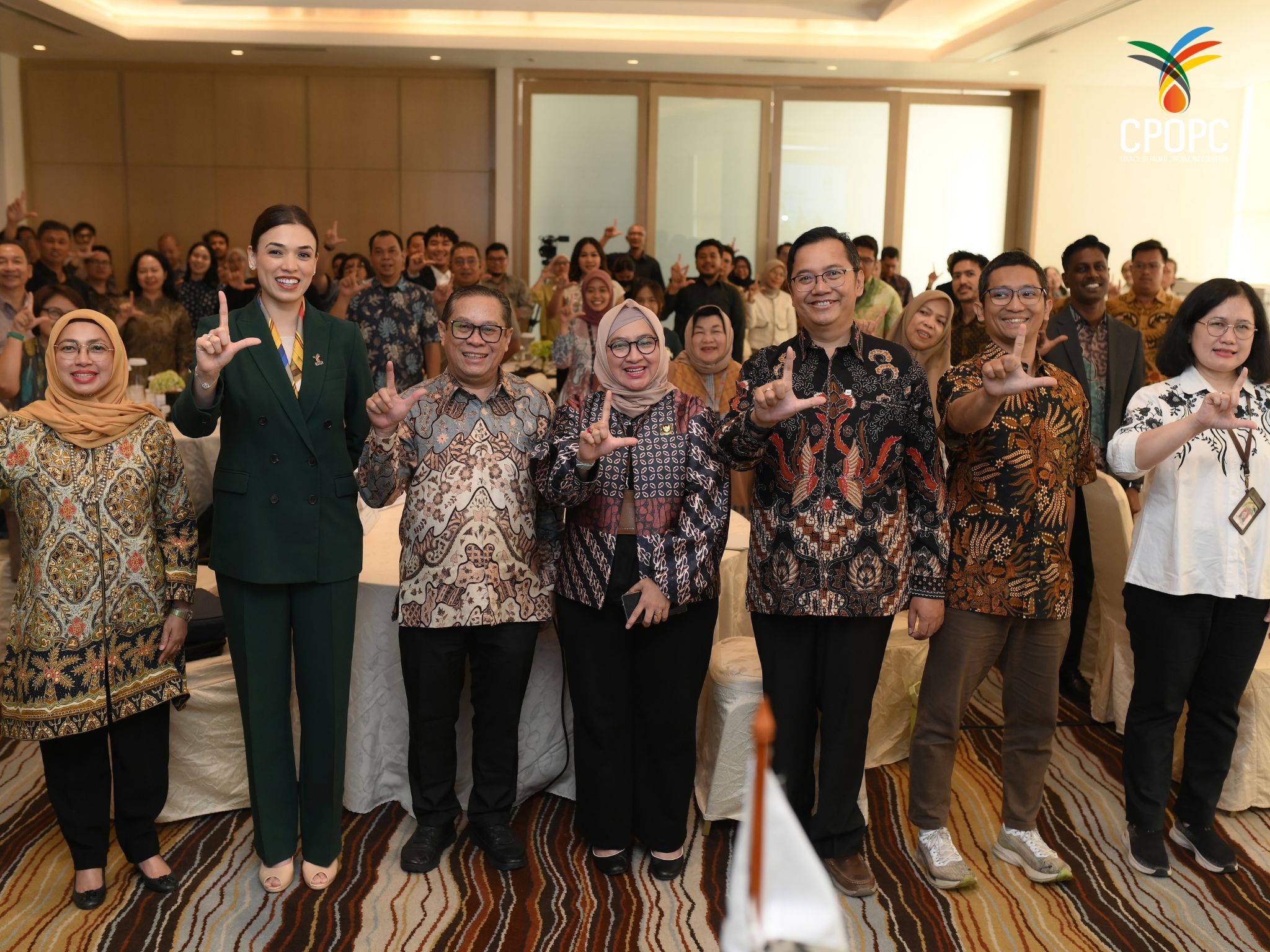 MoU Signing and Webinar - CPOPC & WWF-Indonesia CPOPC.net